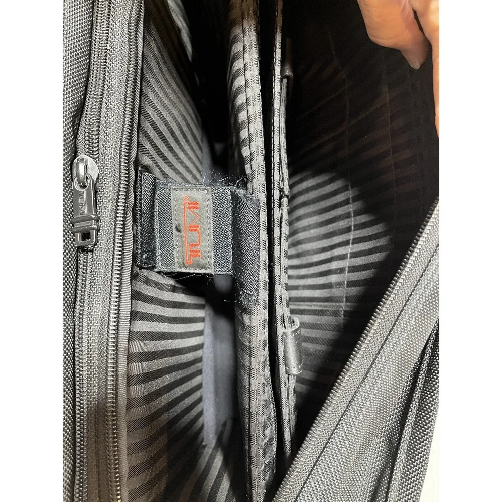 Tumi very nice